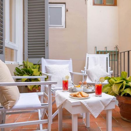Novella White Apartment Florence Exterior photo