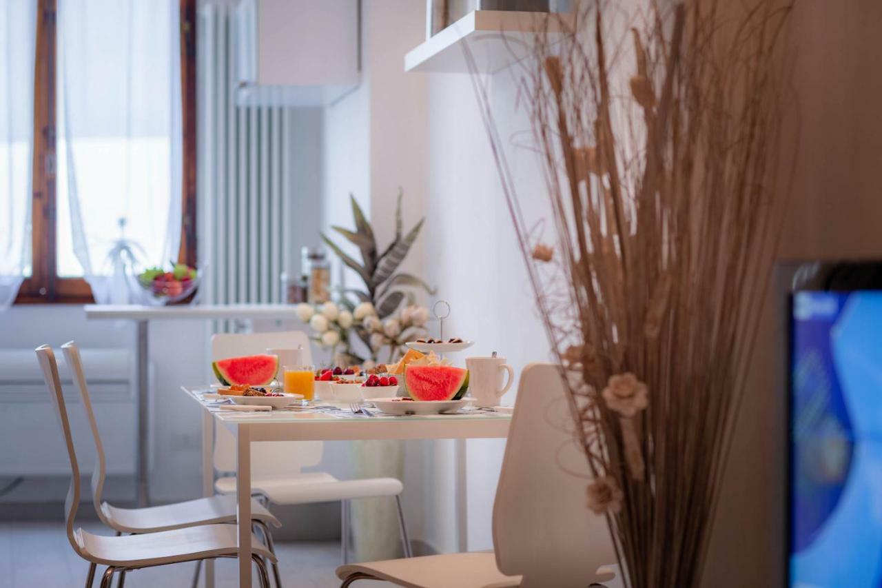Novella White Apartment Florence Exterior photo